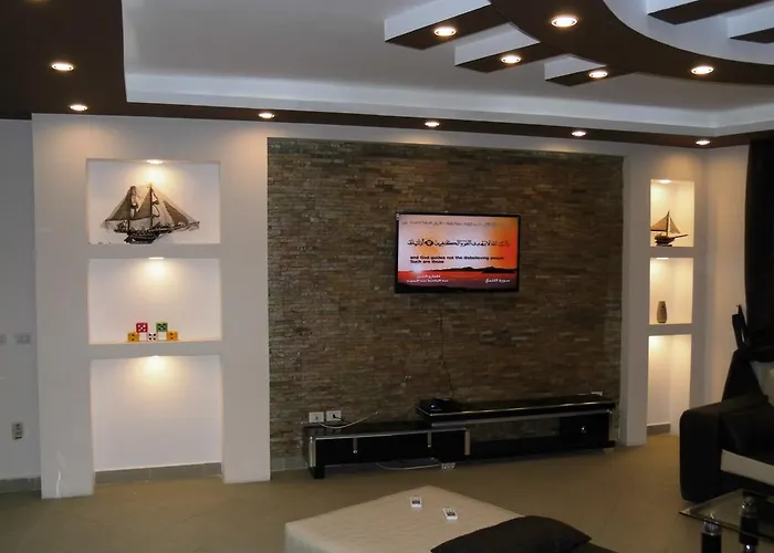 Daire Three-bedroom At Louly *
