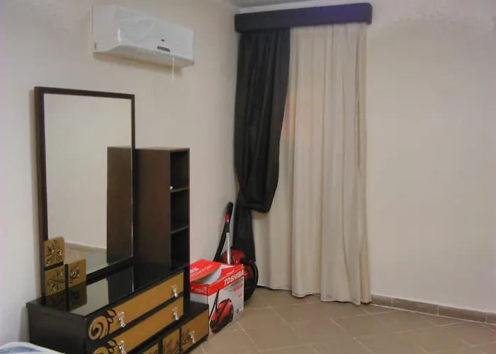 Daire Three-bedroom At Louly