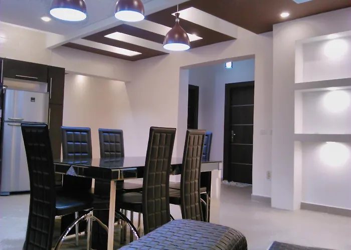 Three-bedroom At Louly Daire *
