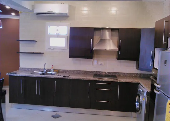 Daire Three-bedroom At Louly *