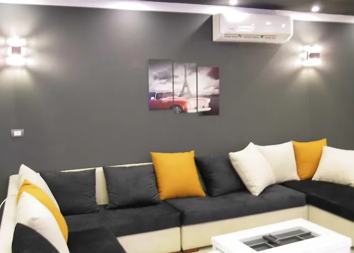 Daire Three-bedroom At Louly *